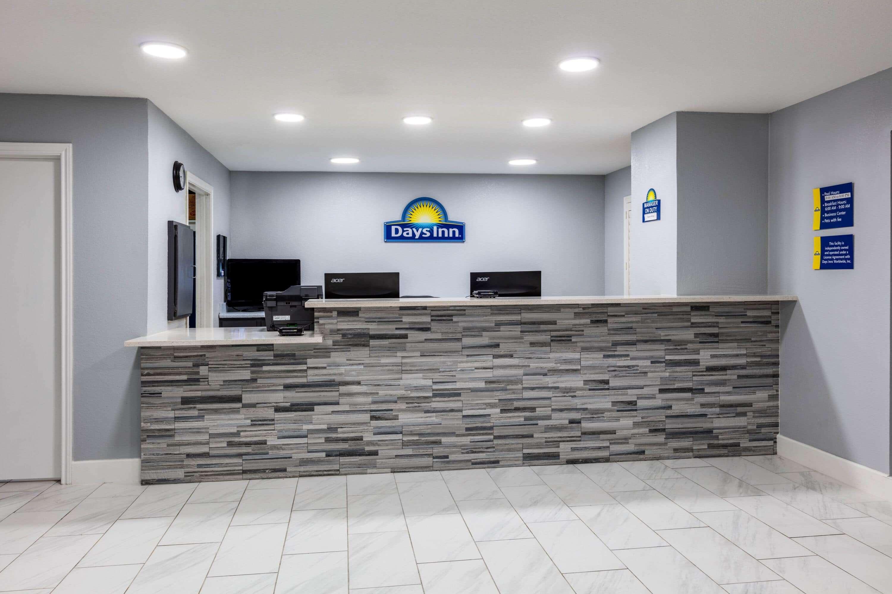 Days By Wyndham Hotel Granbury